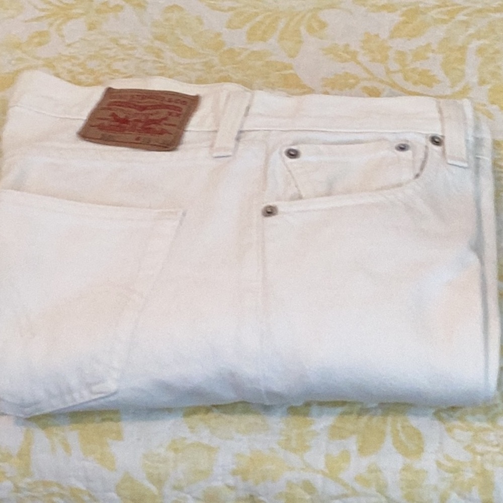 White Jeans 501’s